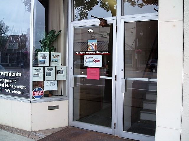 254 S Knowles Ave - Photo 3 of 4