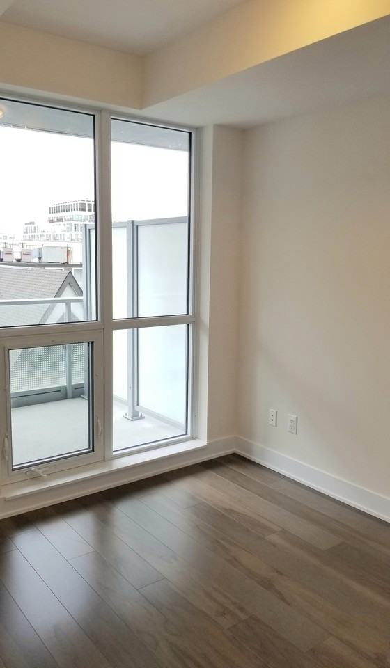 Minto Yorkville Park #11459 - Photo 2 of 11