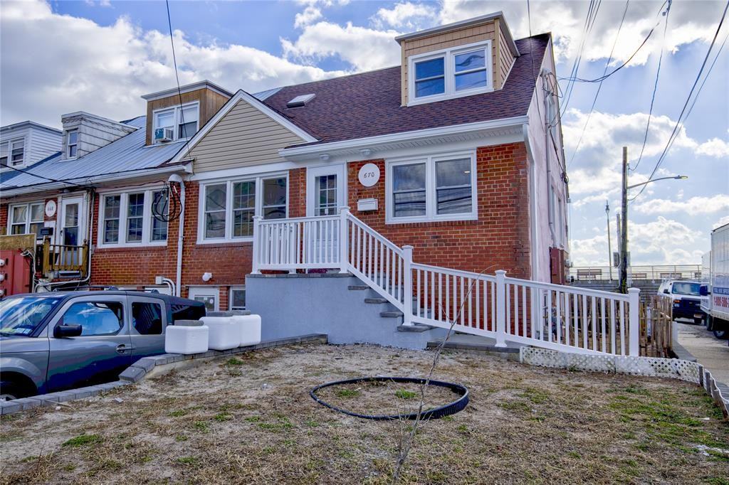 670 West Broadway - Photo 3 of 12