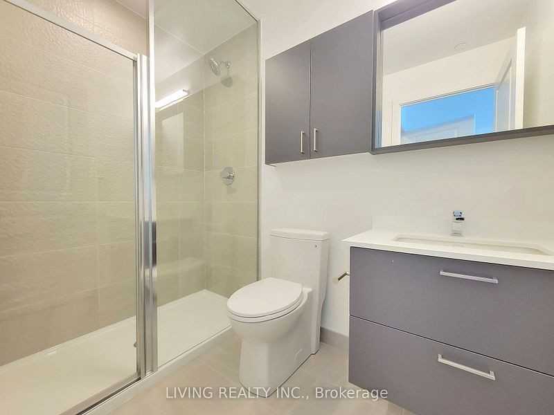 50 Upper Mall Way - Photo 3 of 12