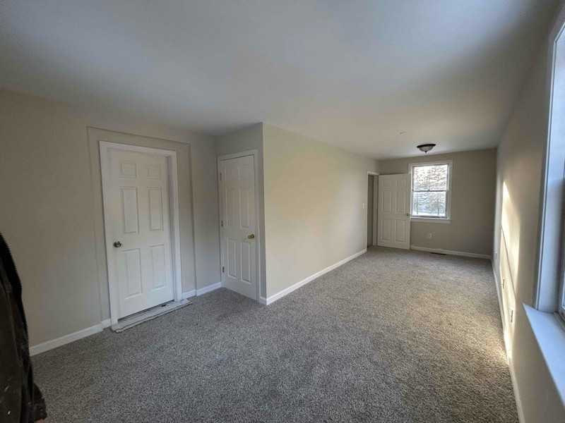 108 Pine St - Photo 2 of 5