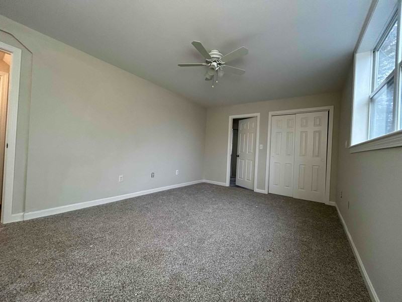 108 Pine St - Photo 3 of 5