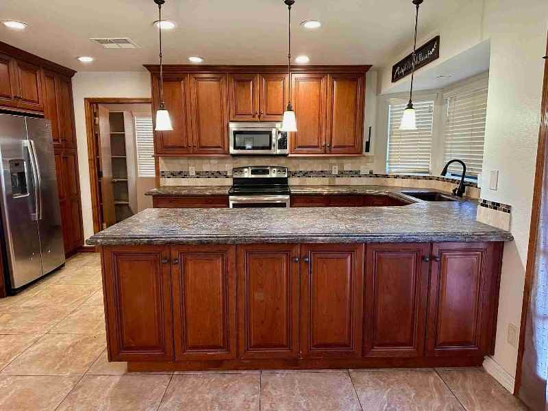 1043 N Gibson St - Photo 2 of 18