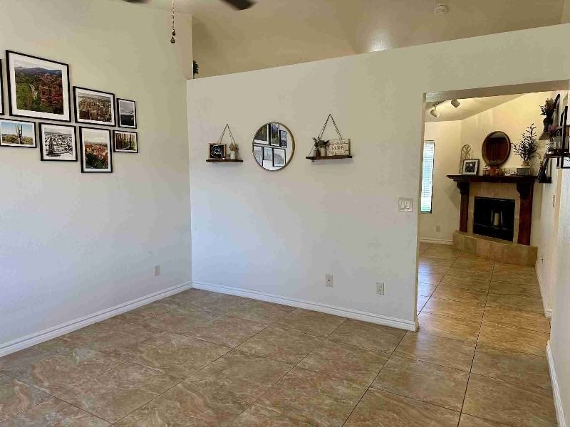 1043 N Gibson St - Photo 7 of 18