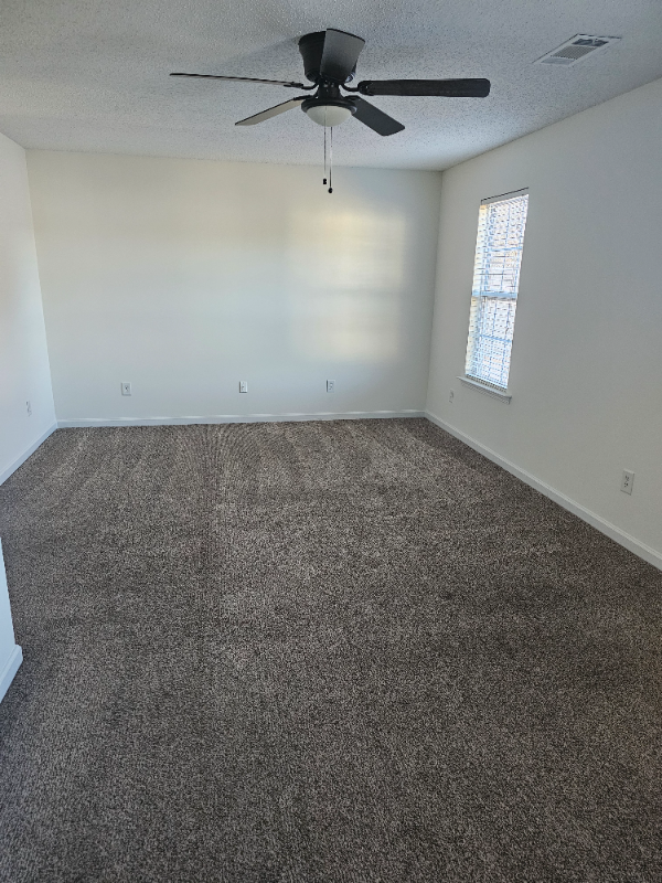 246 Venture Path - Photo 6 of 15