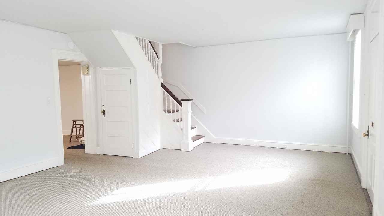 119 W 3rd St - Photo 5 of 50