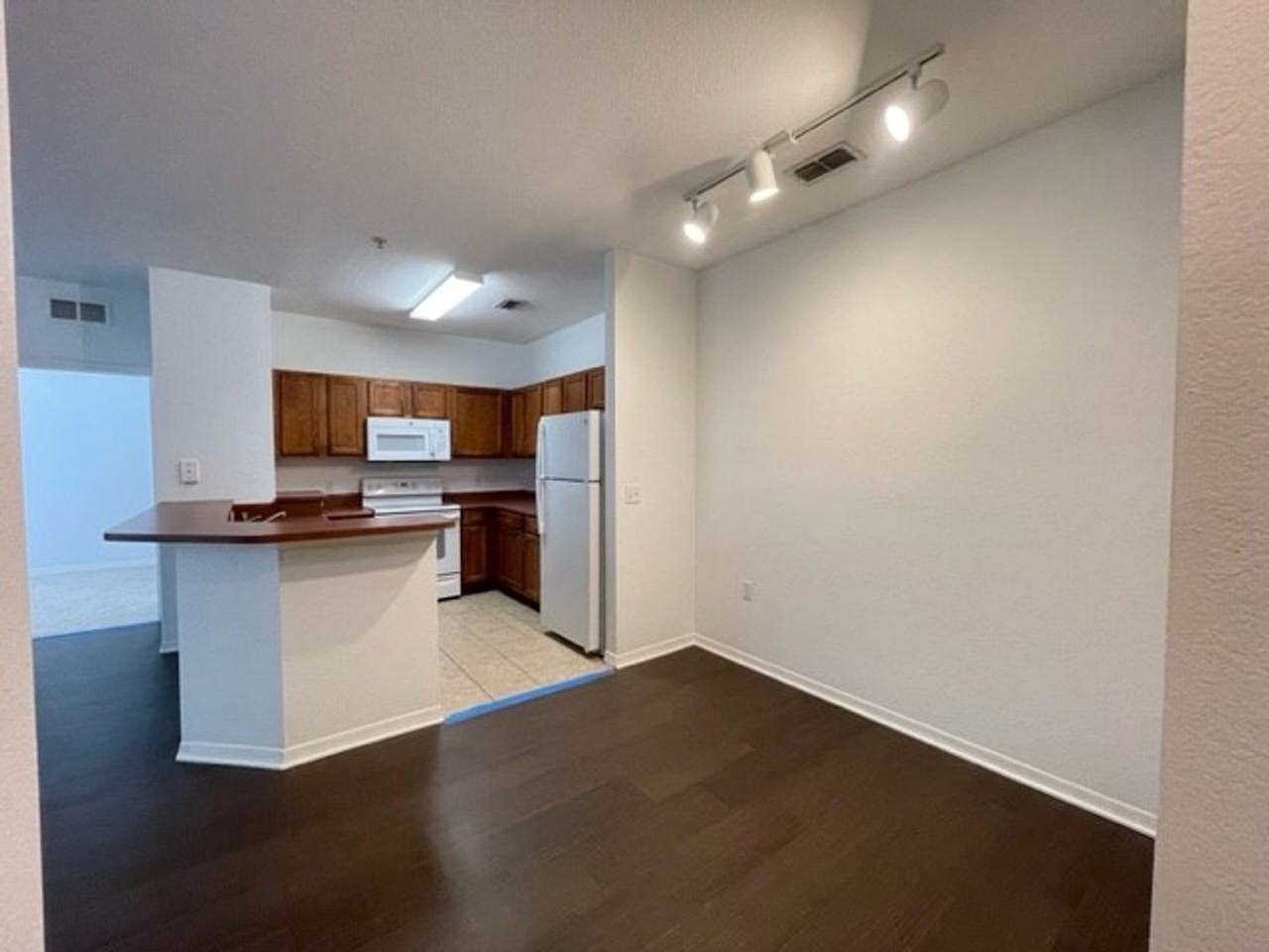 8102 Lillies Way #204 - Photo 6 of 14