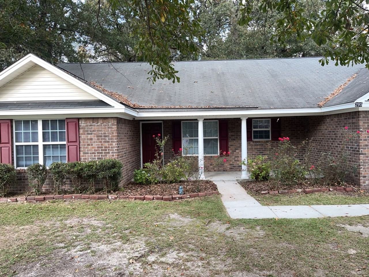 295 Creekside Cir - Photo 2 of 22