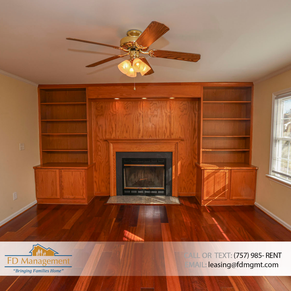 938 Churchill Ln - Photo 3 of 40