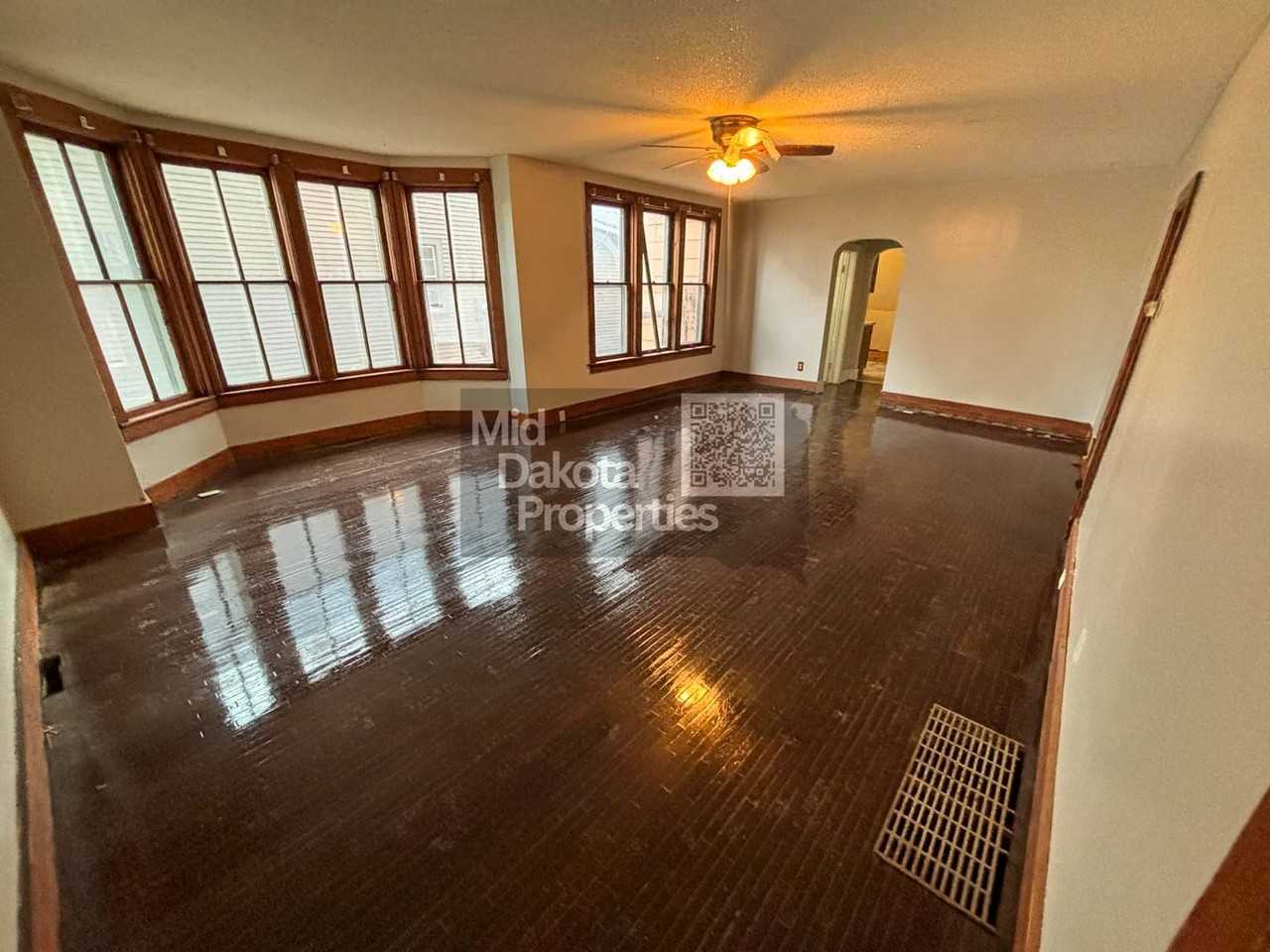 523 W 2nd Ave - Photo 2 of 21
