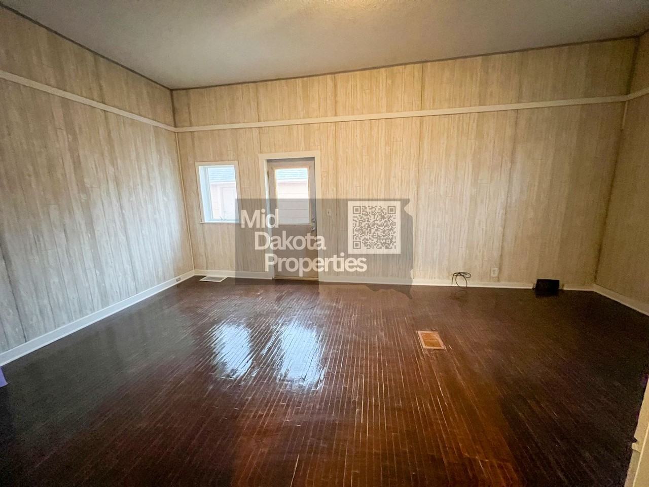 523 W 2nd Ave - Photo 7 of 21