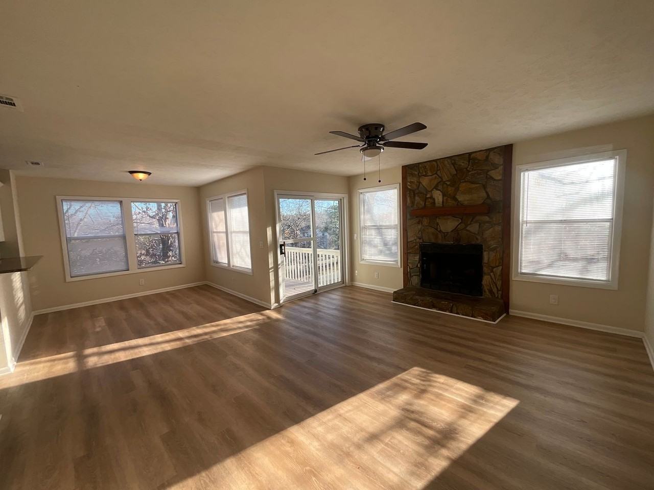 1022 Brookhollow Dr #4 - Photo 2 of 13