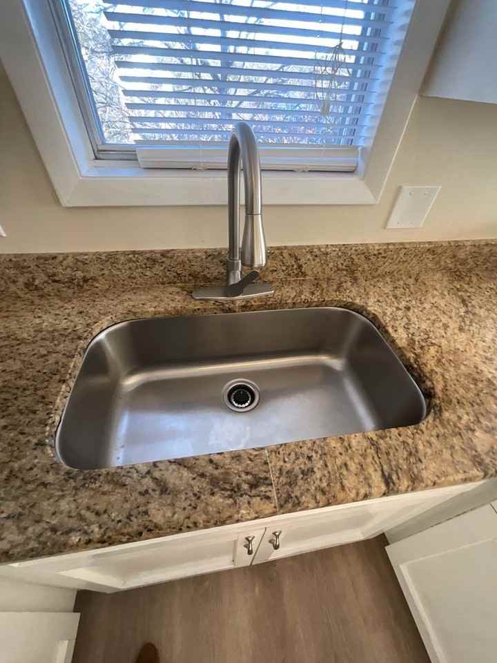 1022 Brookhollow Dr #4 - Photo 4 of 13