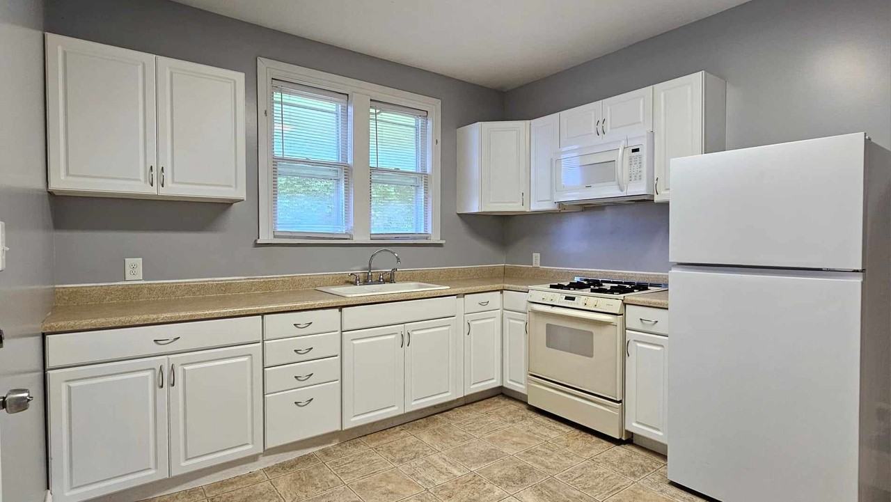 2408 Franklin St - Photo 7 of 7