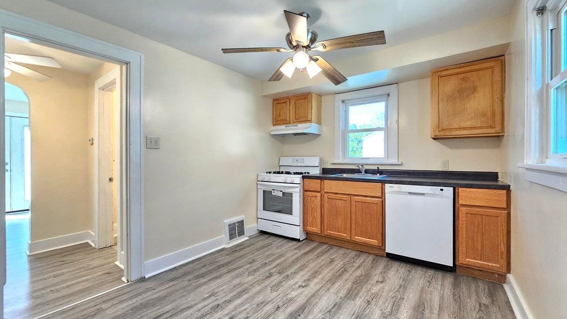 2406 Franklin St #NA - Photo 5 of 10