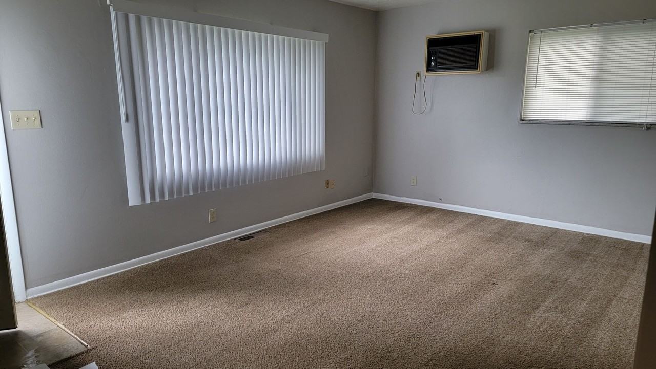 997 Caddo Ave #997 - Photo 3 of 11