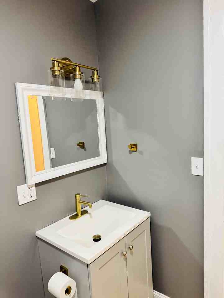 12002 Silmor Ave #DOWN - Photo 6 of 17