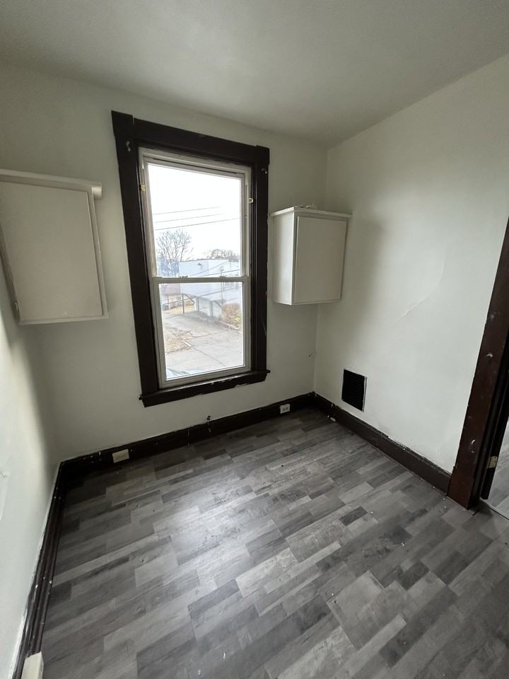 1822 Soles St #2 - Photo 2 of 16