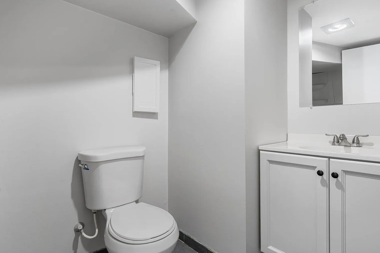 396 Cypress St - Photo 2 of 5