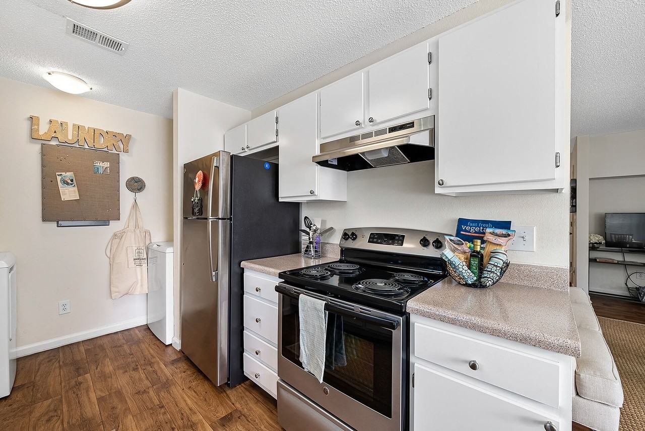 29 Edgewater - Photo 3 of 42