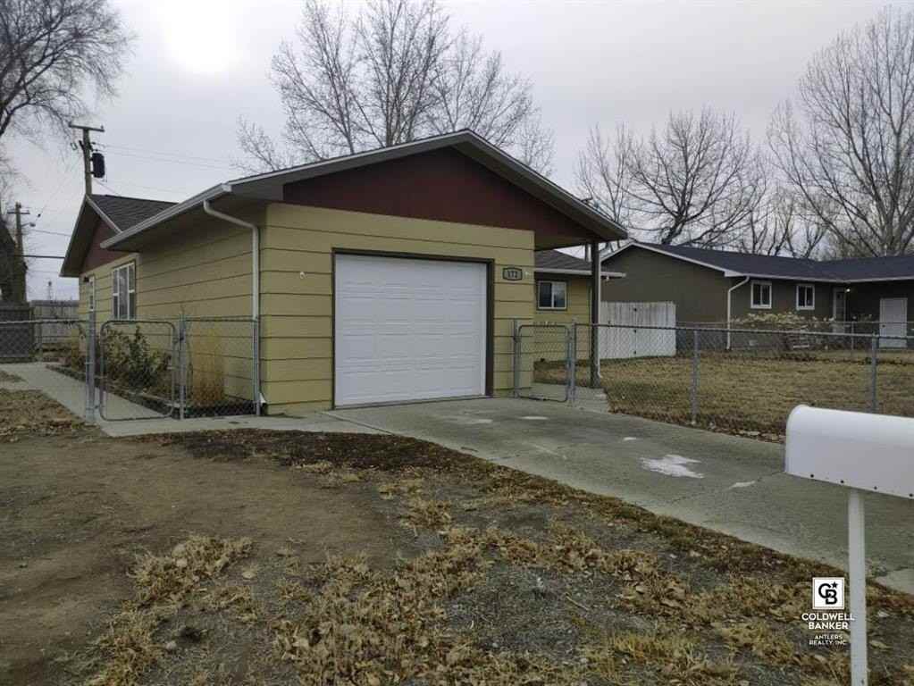 172 E 2nd St - Photo 4 of 20