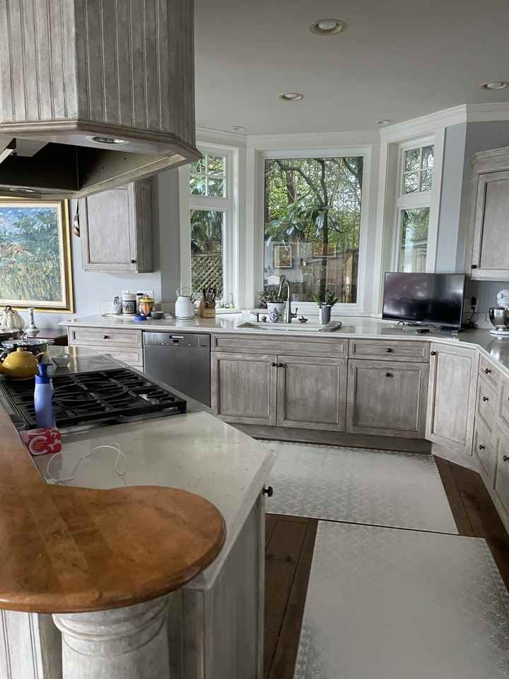 1100 Lands End Road - Photo 2 of 8