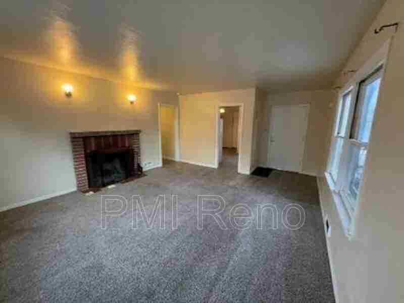 455 Stewart St - Photo 3 of 25