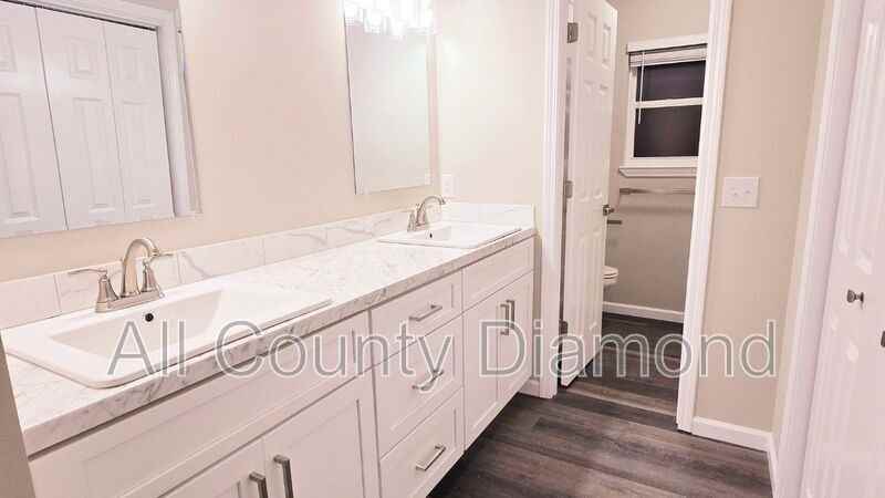 518 J H Crews Cir - Photo 7 of 13