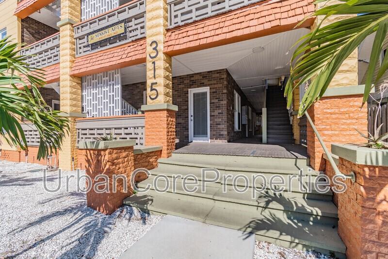 315 7th Ave N #11
