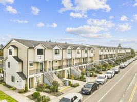 featured image of 2335 Allenmore Brownstonesstate Street