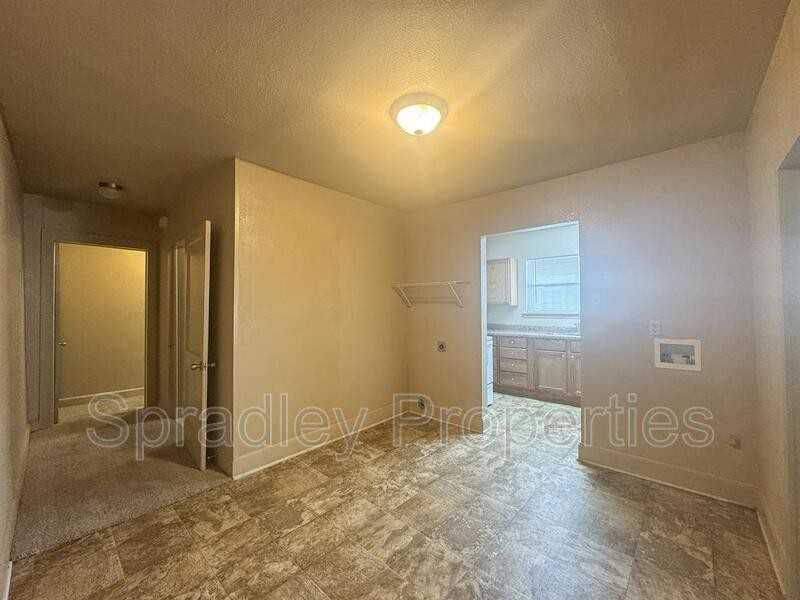 234B W 7th Ave - Photo 3 of 9