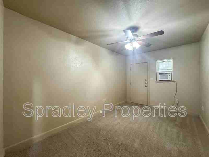 234B W 7th Ave - Photo 7 of 9