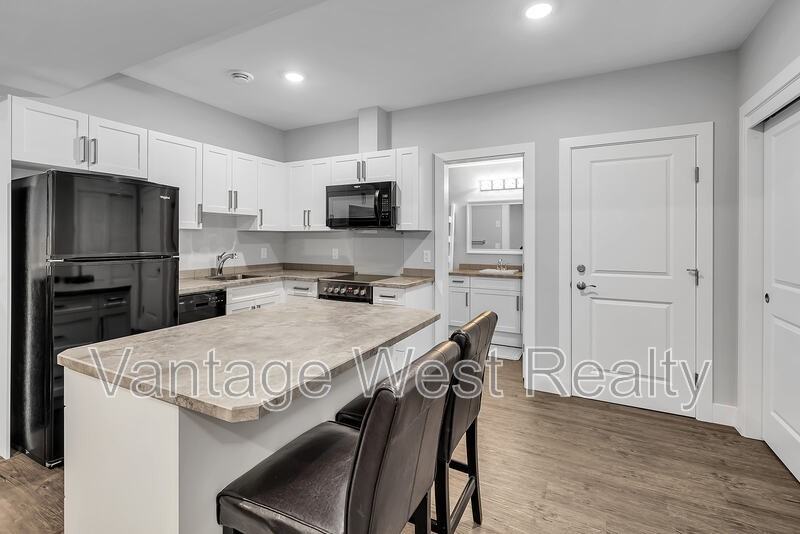 2580B Crown Crest Dr - Photo 2 of 11