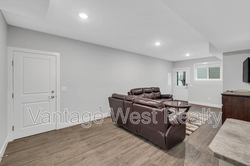 2580B Crown Crest Dr - Photo 6 of 11