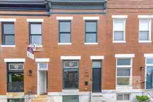 featured image of 3709 Hudson St