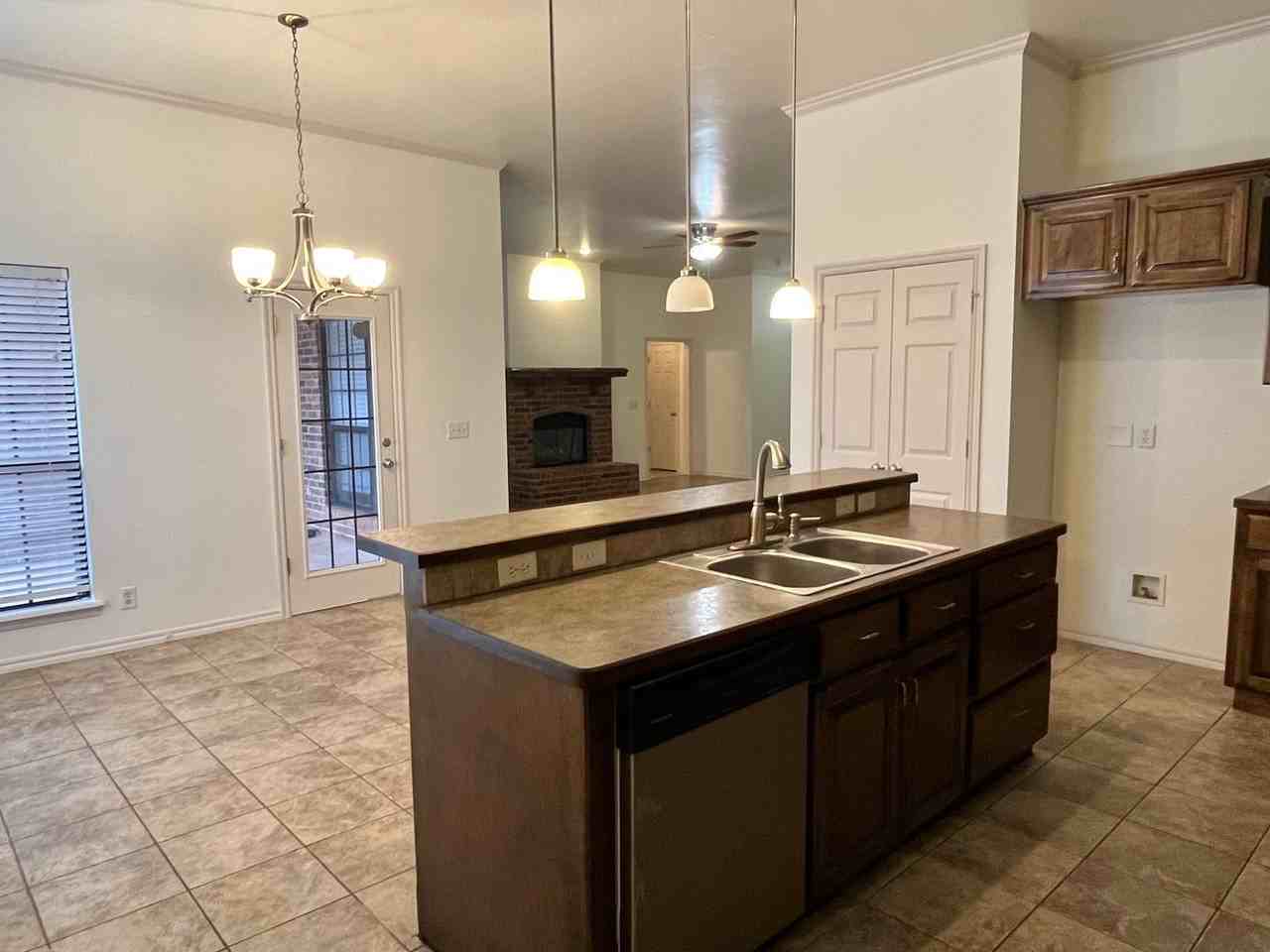 17017 Ridgewood Dr - Photo 5 of 14