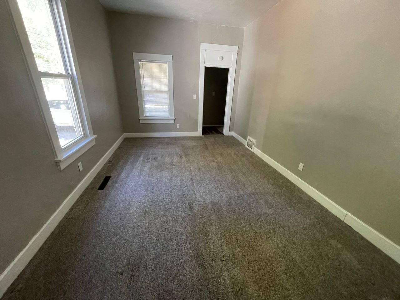 Owen Crossing Apartments - Photo 4 of 24