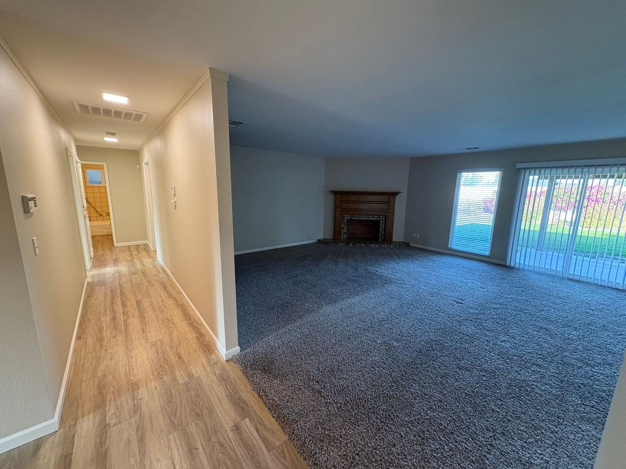 4230 W Grove Ct - Photo 5 of 36