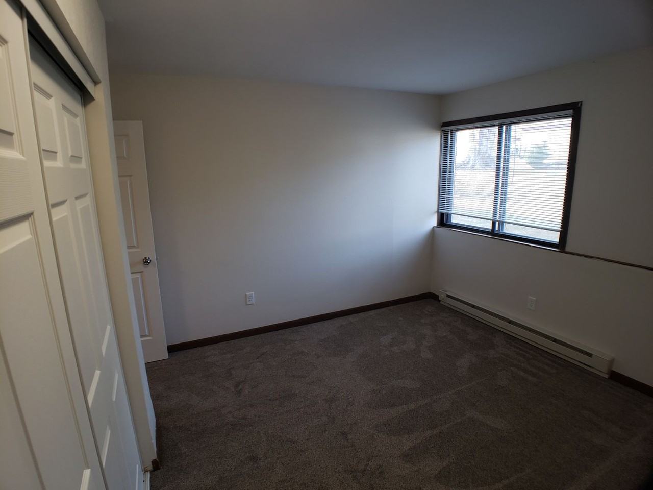321 321 1st Ave SE - RHS LONS- #6 - Photo 2 of 12