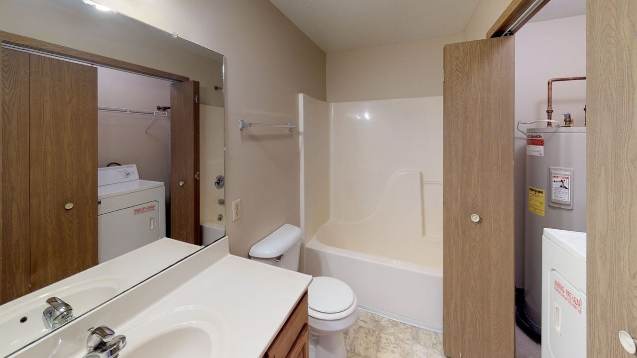 The Gables Apartments - Photo 2 of 15