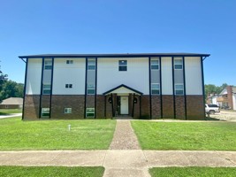 featured image of 2200 Mission Rd