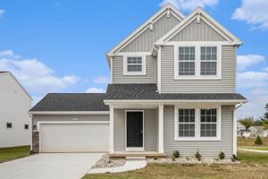 featured image of 2216 Macatawa Ln