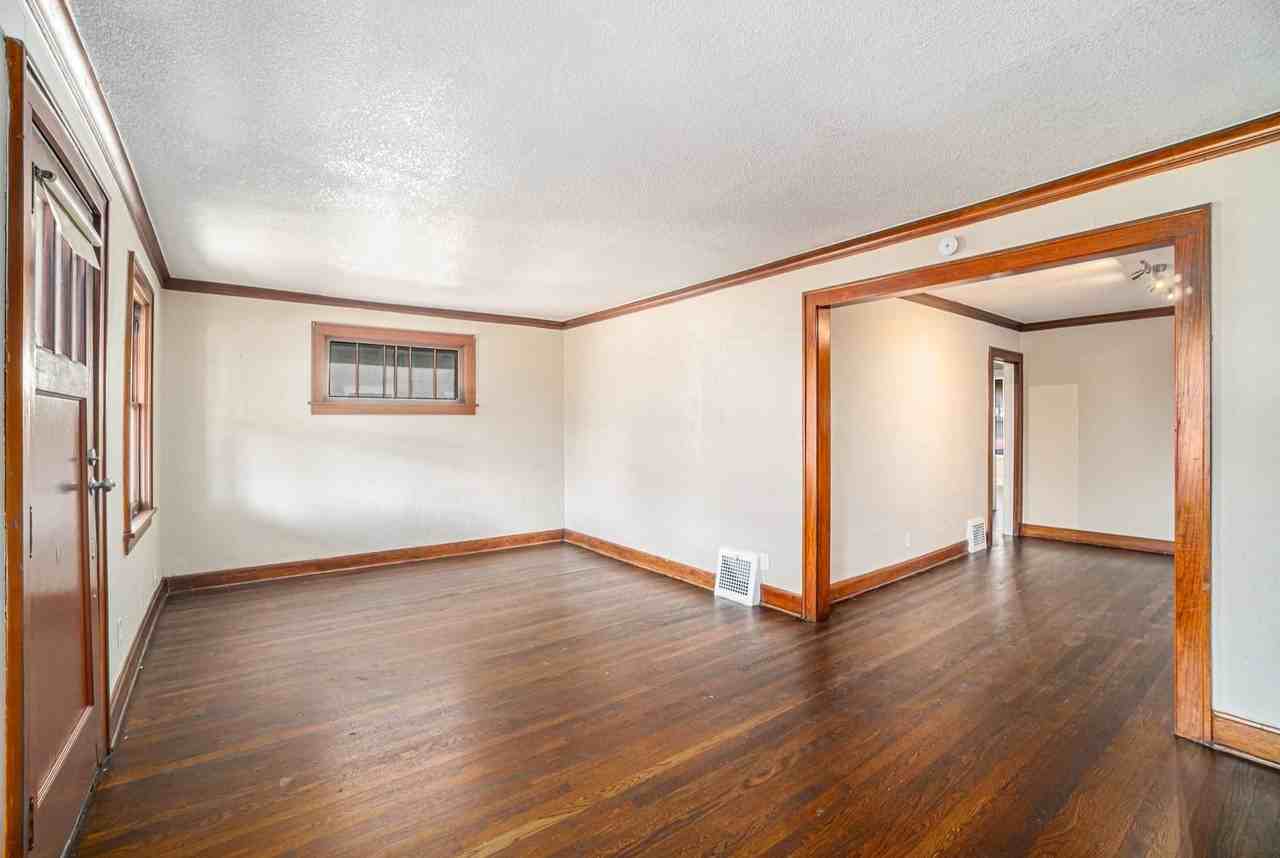 4335 Bellefontaine Ave - Photo 3 of 19