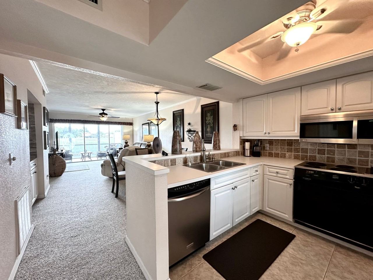 1340 San Cristobal Ave - Photo 5 of 39