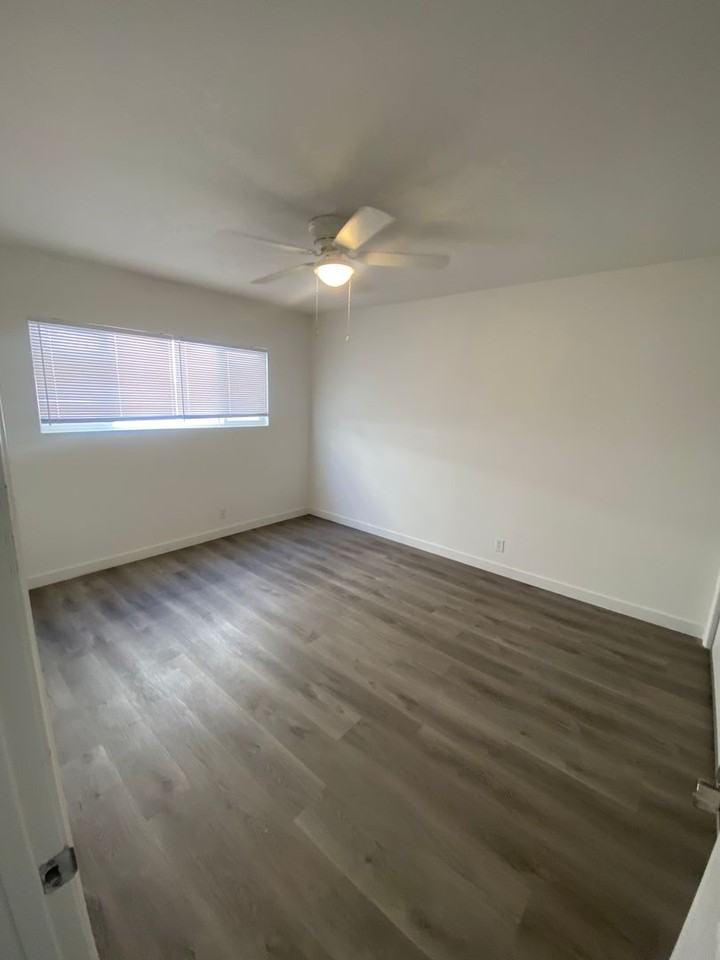 4800 August St. - Photo 5 of 26