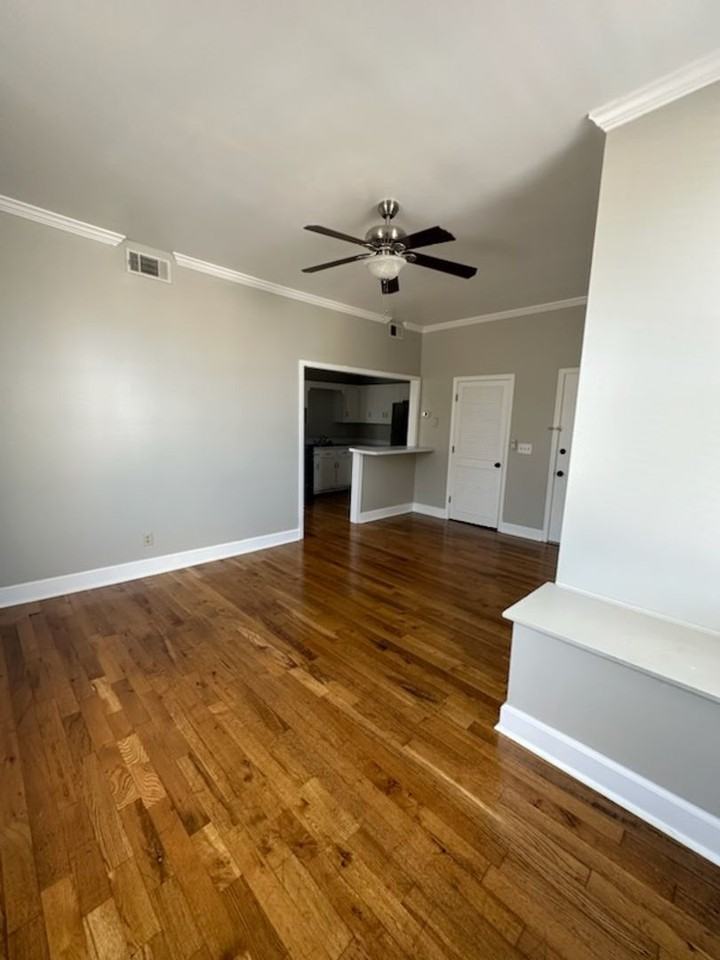 117 S Main St - Photo 3 of 16