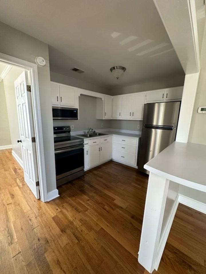 117 S Main St - Photo 6 of 16