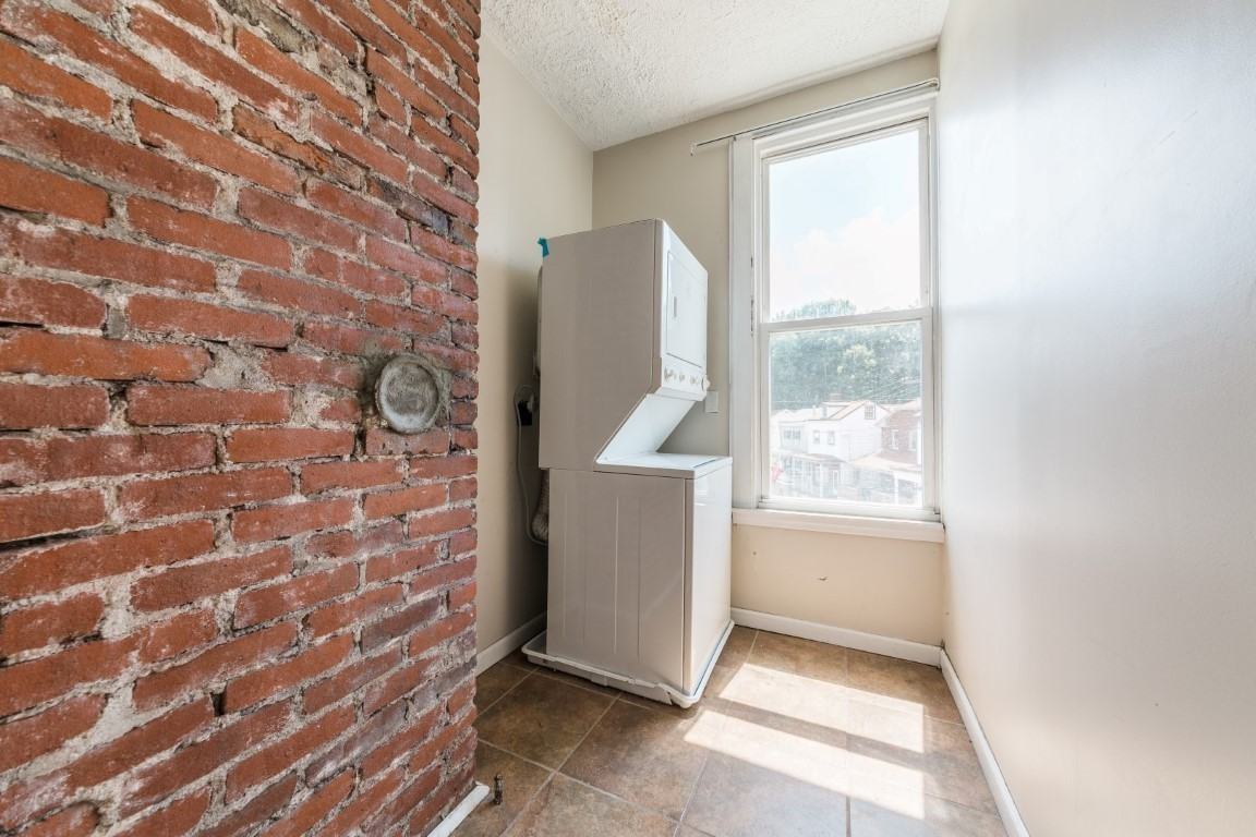 150 Saint Paul St - Photo 3 of 33