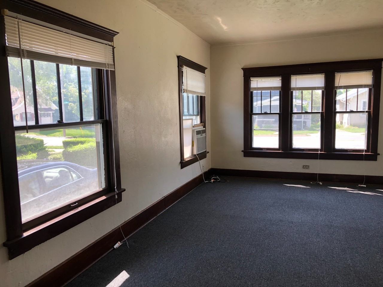 3108 Hamilton St - Photo 2 of 14