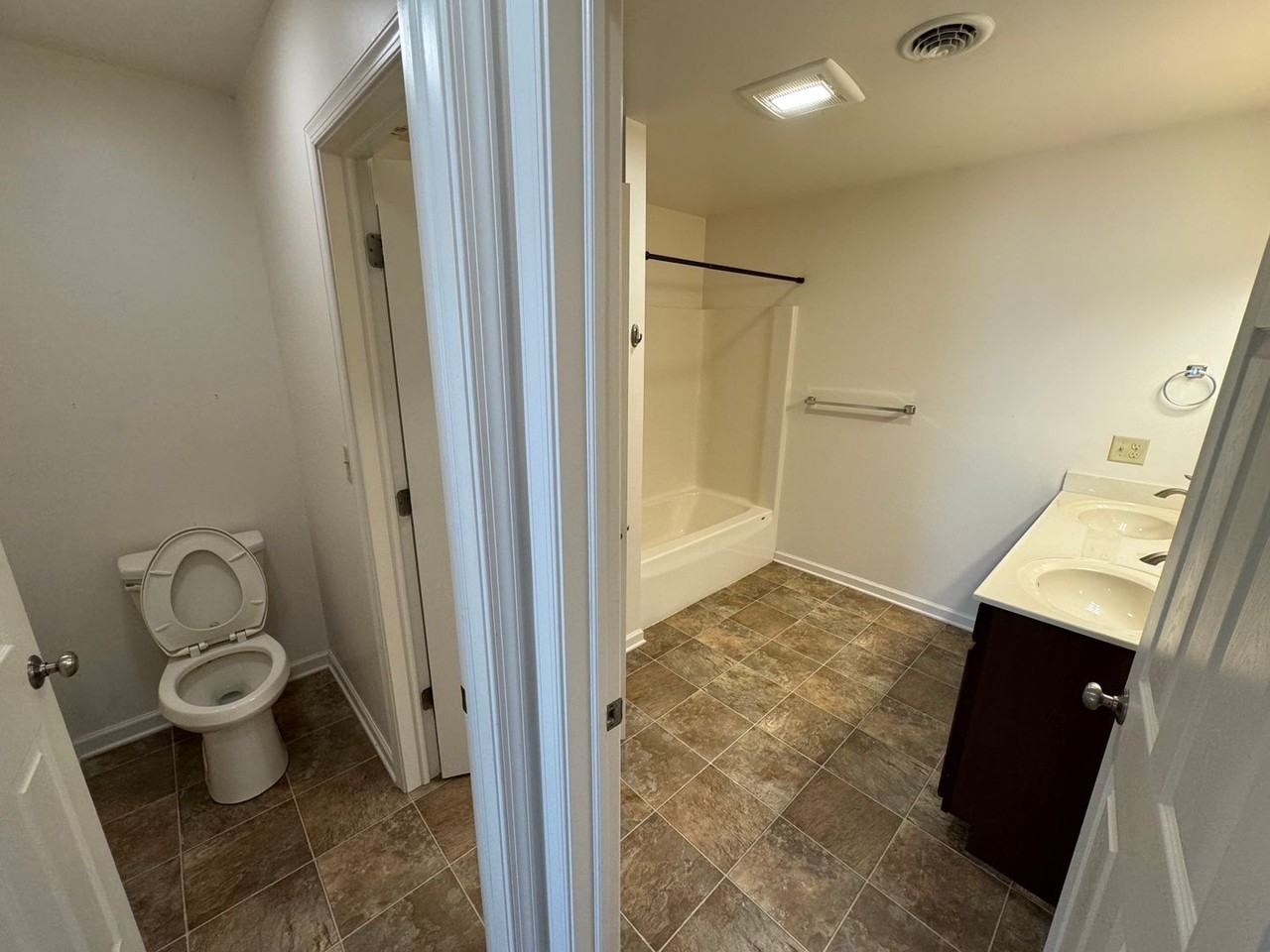 10 W High St - Photo 6 of 11